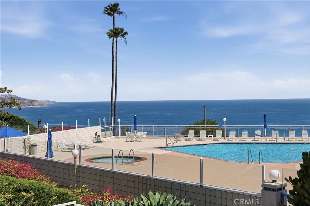 32653 Seagate 303C, Rancho Palos Verdes, CA 90275 — photo 1