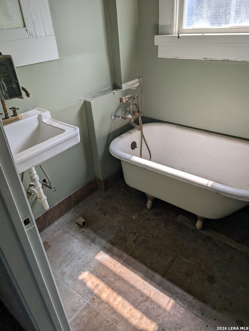 914 GRAYSON ST, ,  78208 — photo 1