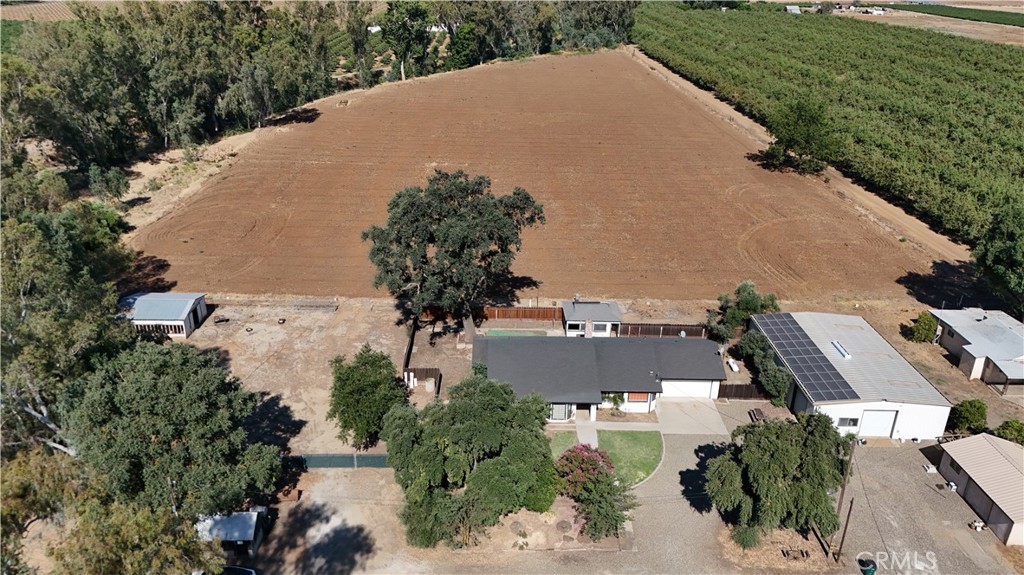 3289 Fresno, Le Grand, CA 95333 — photo 1