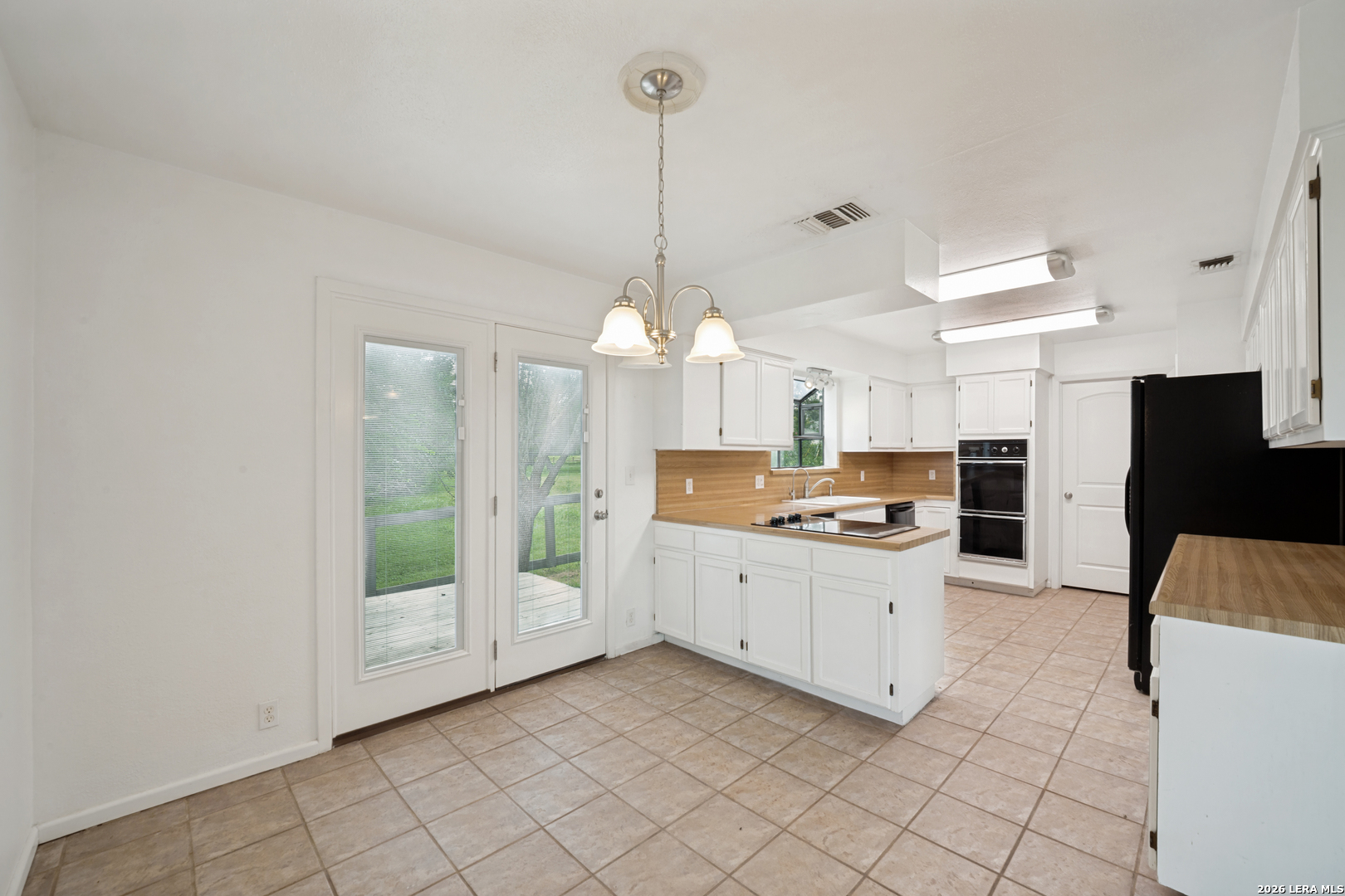 270 BRIARWOOD CIR, ,  78003 — photo 1