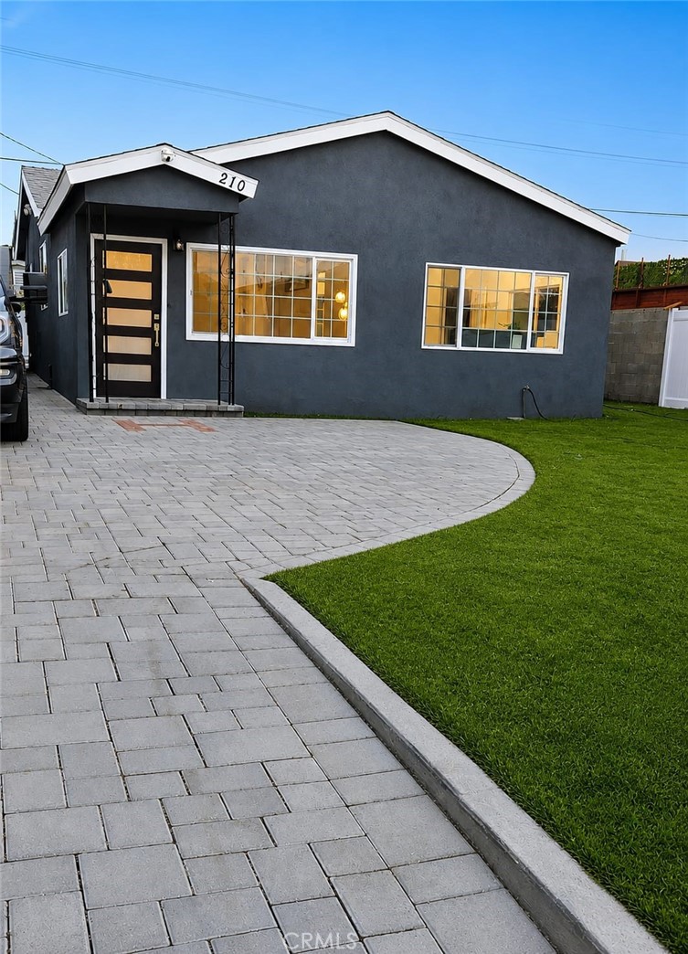 210 W 113th, Los Angeles, CA 90061 — photo 1