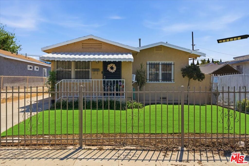 1232 W 74th Street, Los Angeles, CA 90044 — photo 1