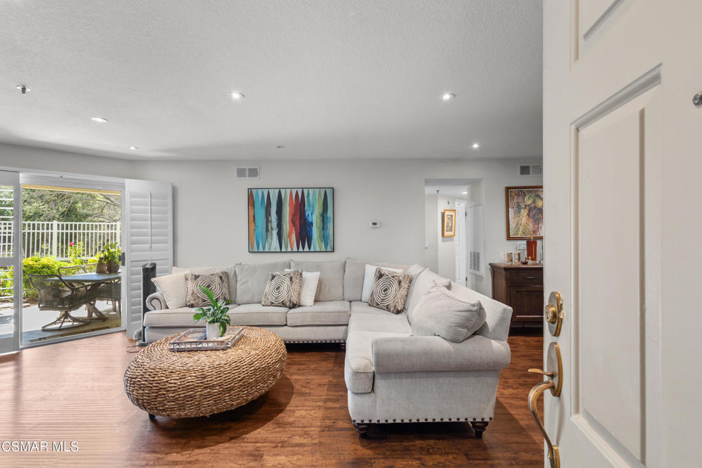 631 Oak Run Trail Tl109, Oak Park, CA 91377 — photo 1