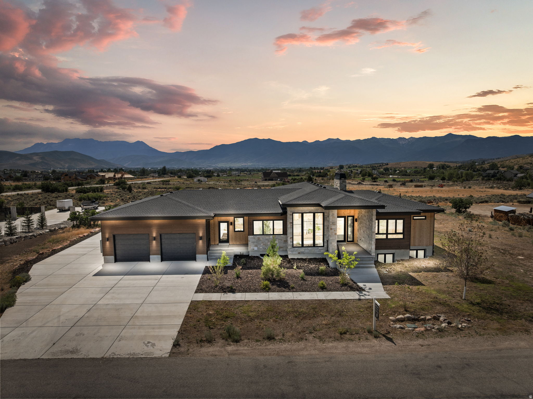 1122 S 5700 E, Heber City, UT 84032 — photo 1