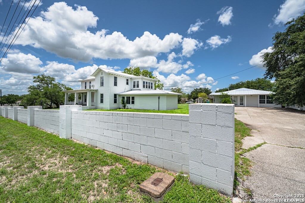 519 FM 623, Pettus, TX 78146 — photo 1