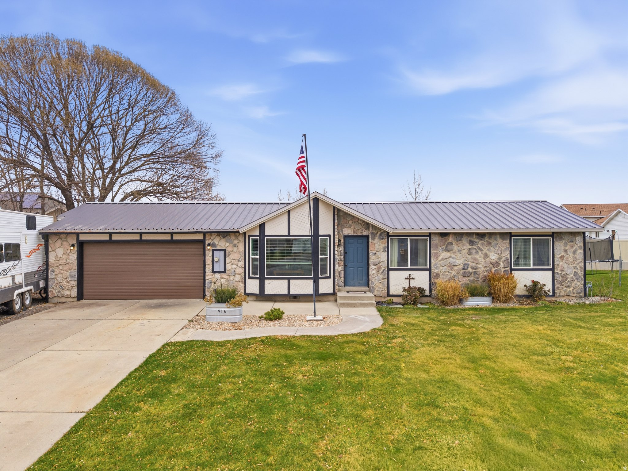 916 W 675 N, Tremonton, UT 84337 — photo 1