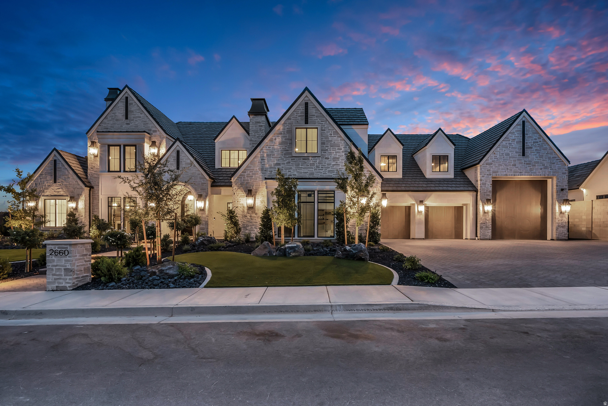 2660 E CULTIVATOR LN, St. George, UT 84790 — photo 1