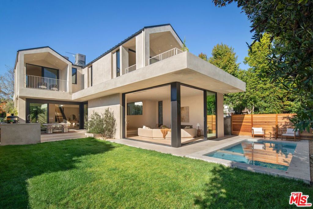 2048 Linnington Avenue, Los Angeles, CA 90025 — photo 1