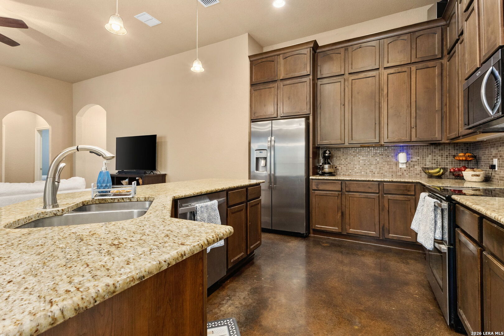 820 Mission Hills, , 78130 — photo 1