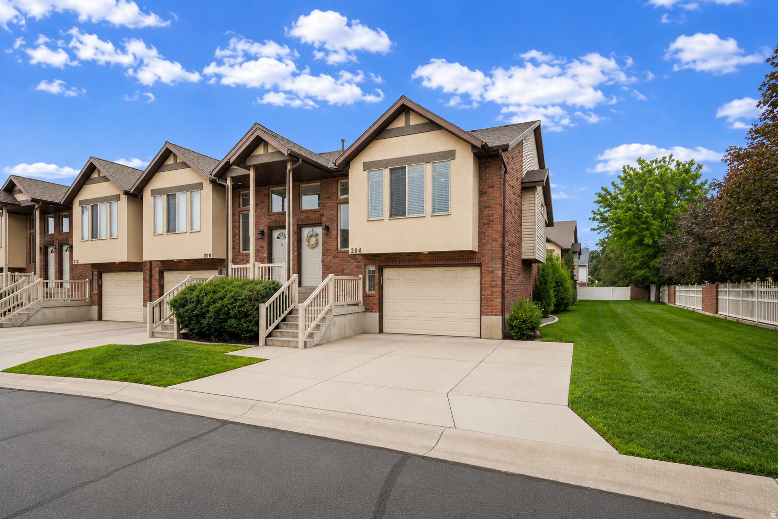 204 W LYMAN LN, Bountiful, UT 84010 — photo 1