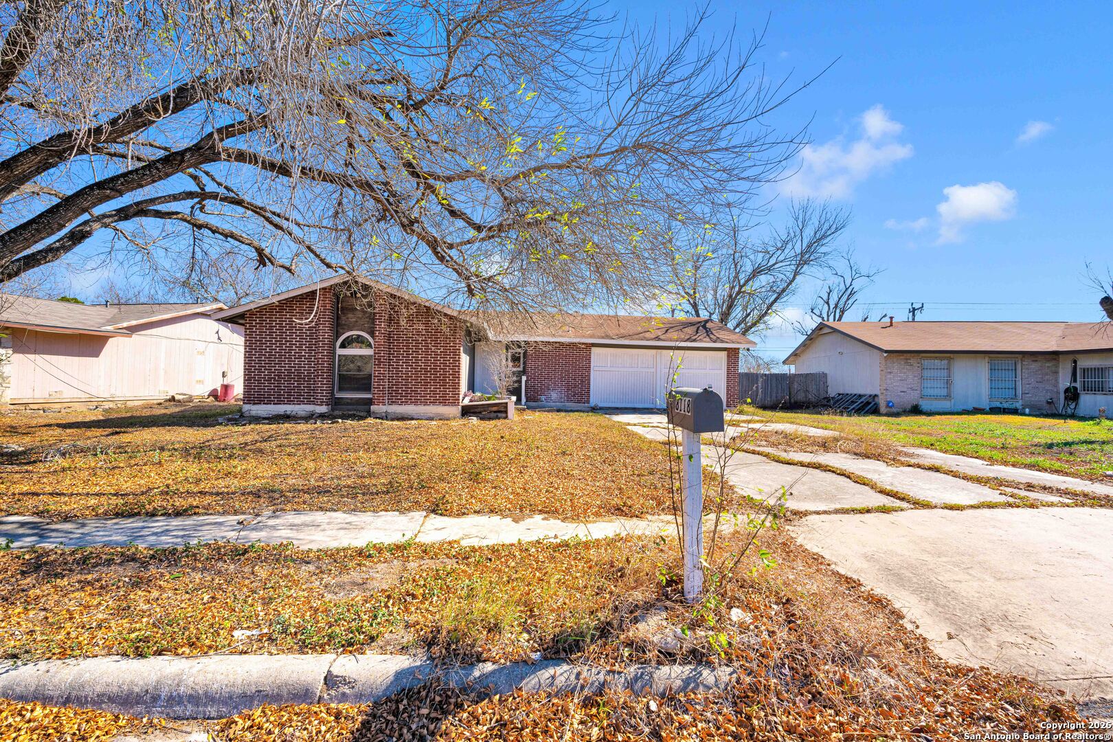 8118 Whistler, San Antonio, TX 78239 — photo 1