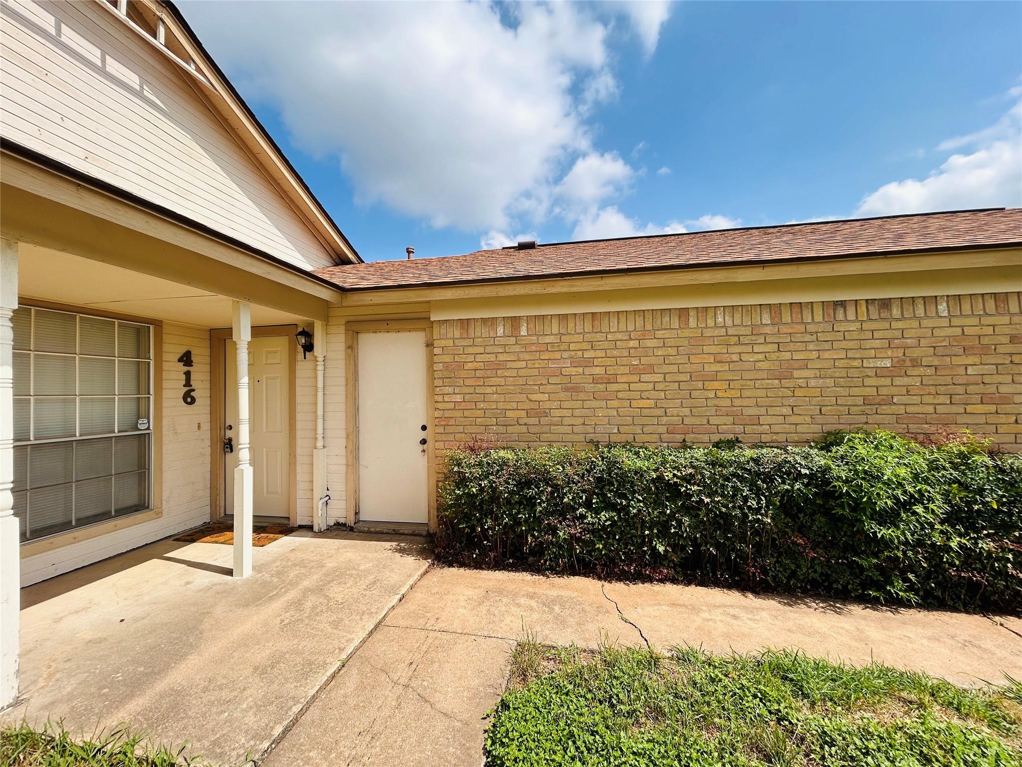 416 Greenlawn, Round Rock, TX 78664 — photo 1