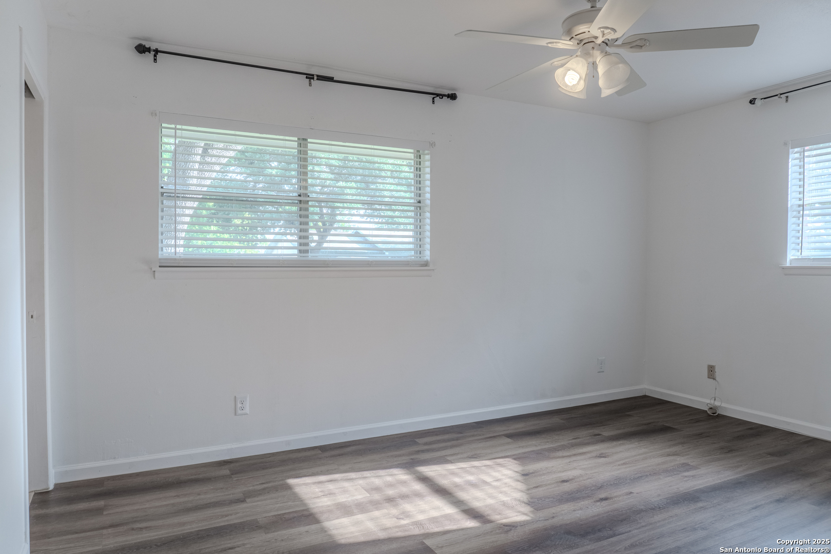 210 Downshire, , 78216 — photo 1