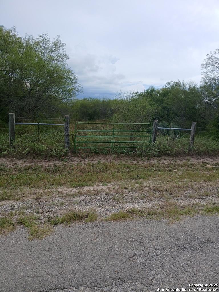 4700 Daisy, Beeville, 78102 — photo 1