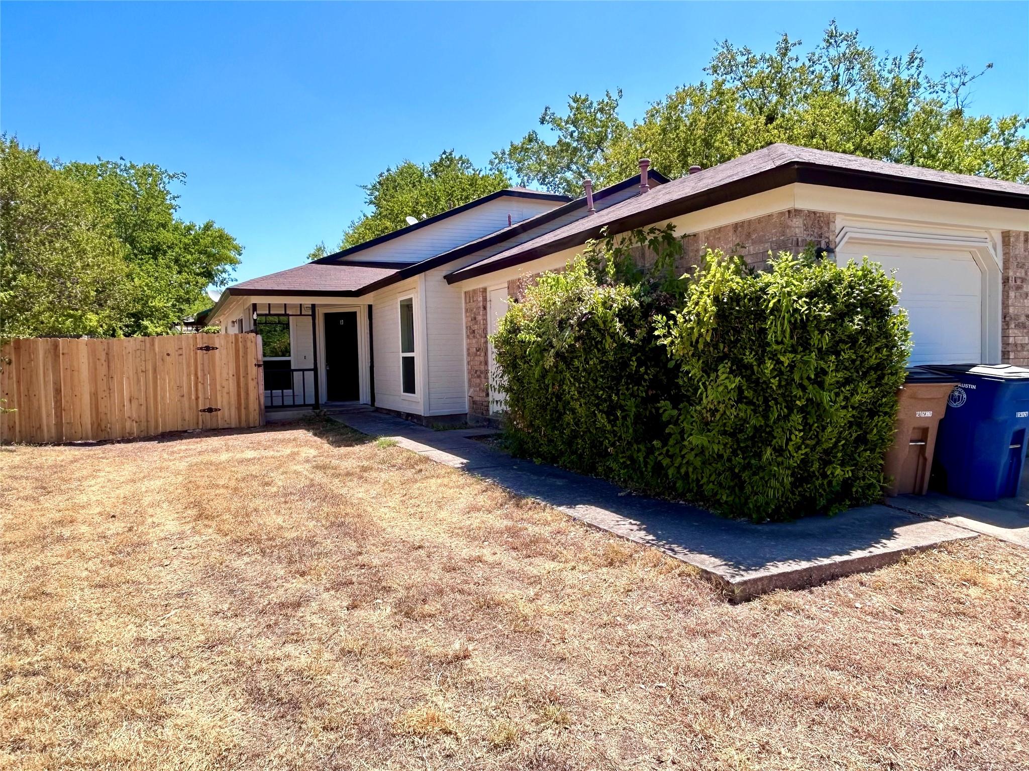 2112 Cedar Bend, Austin, TX 78758 — photo 1