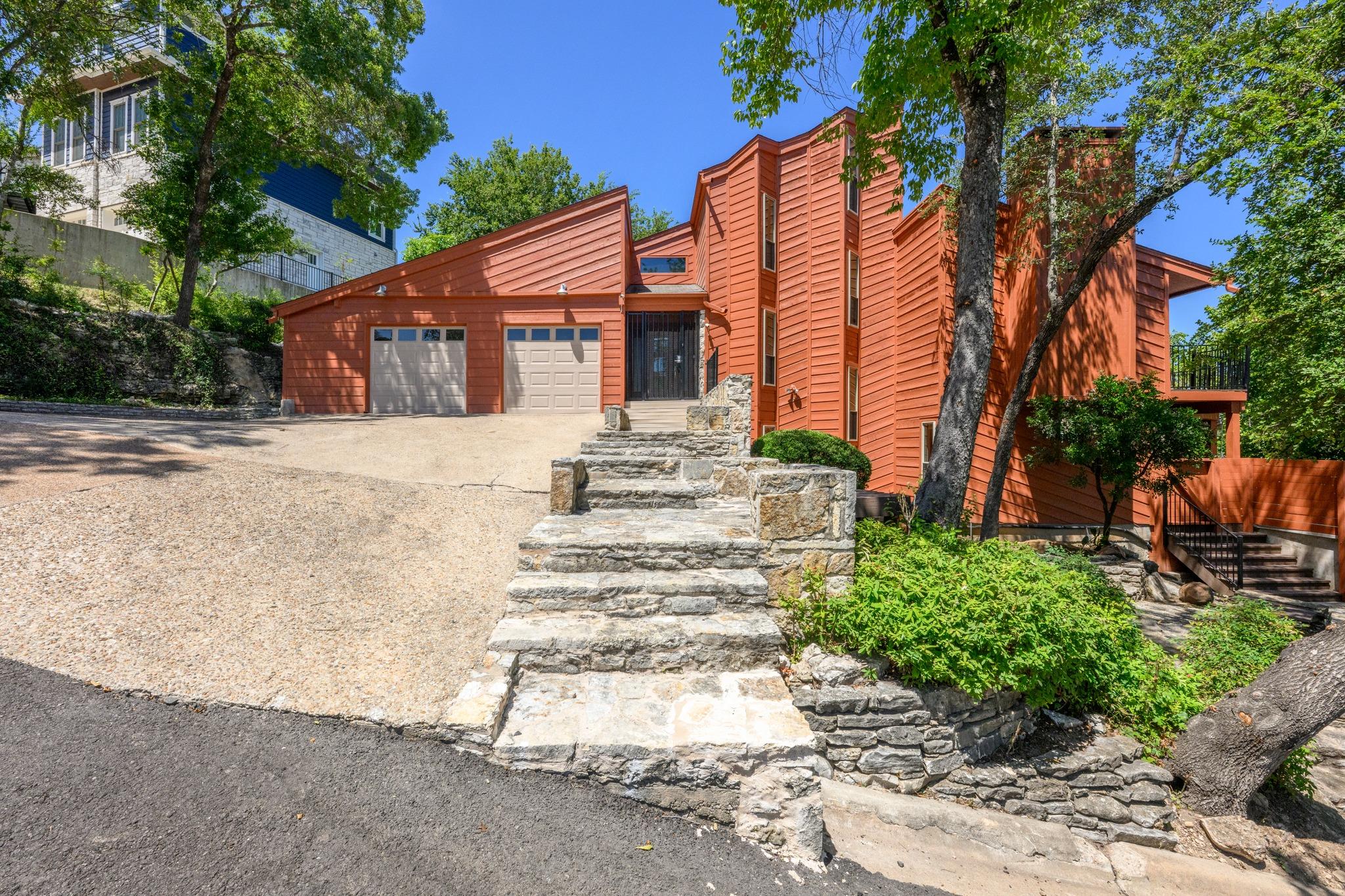 5104 Beverly Hills, Austin, TX 78731 — photo 1