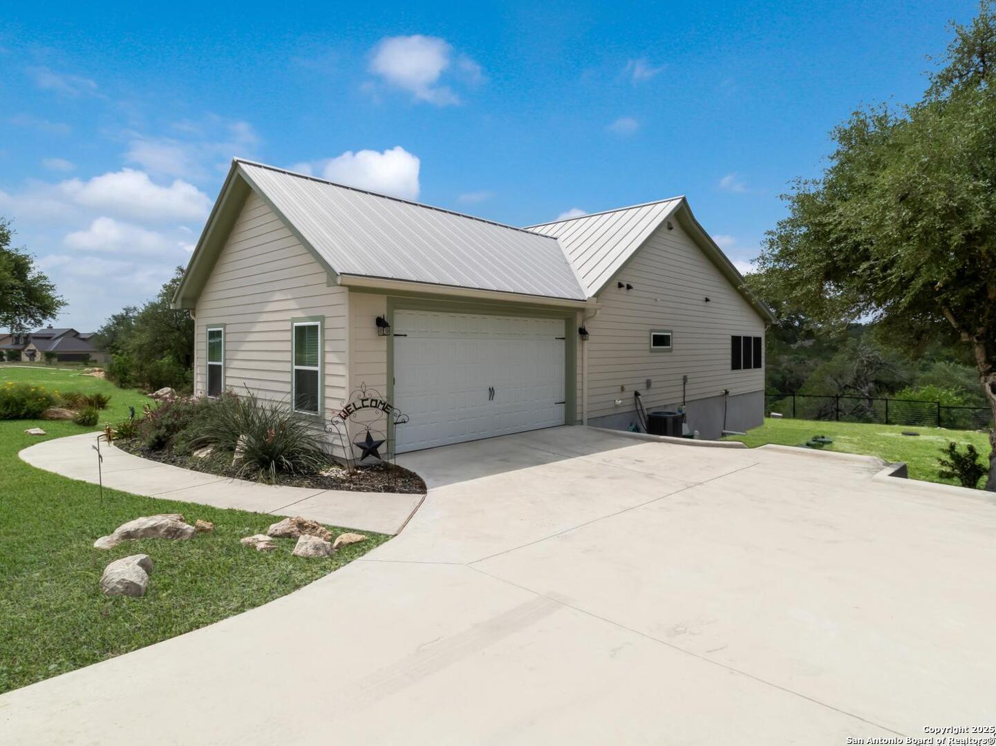 1699 Lake Ridge Blvd, , 77133 — photo 1