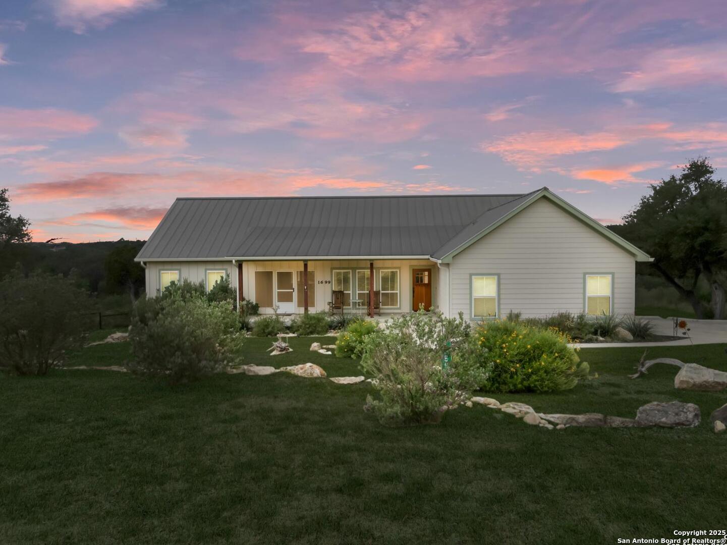 1699 Lake Ridge Blvd, Canyon Lake, TX 77133 — photo 1