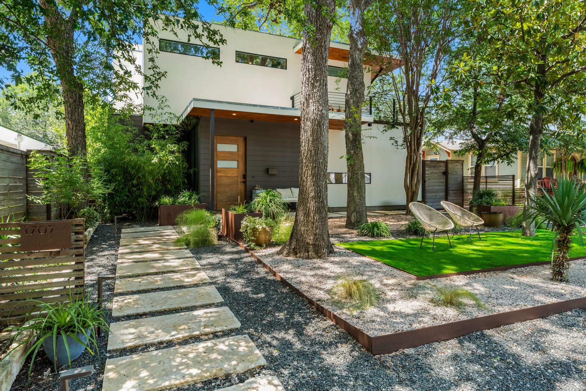 1707 Willow, Austin, TX 78702 — photo 1