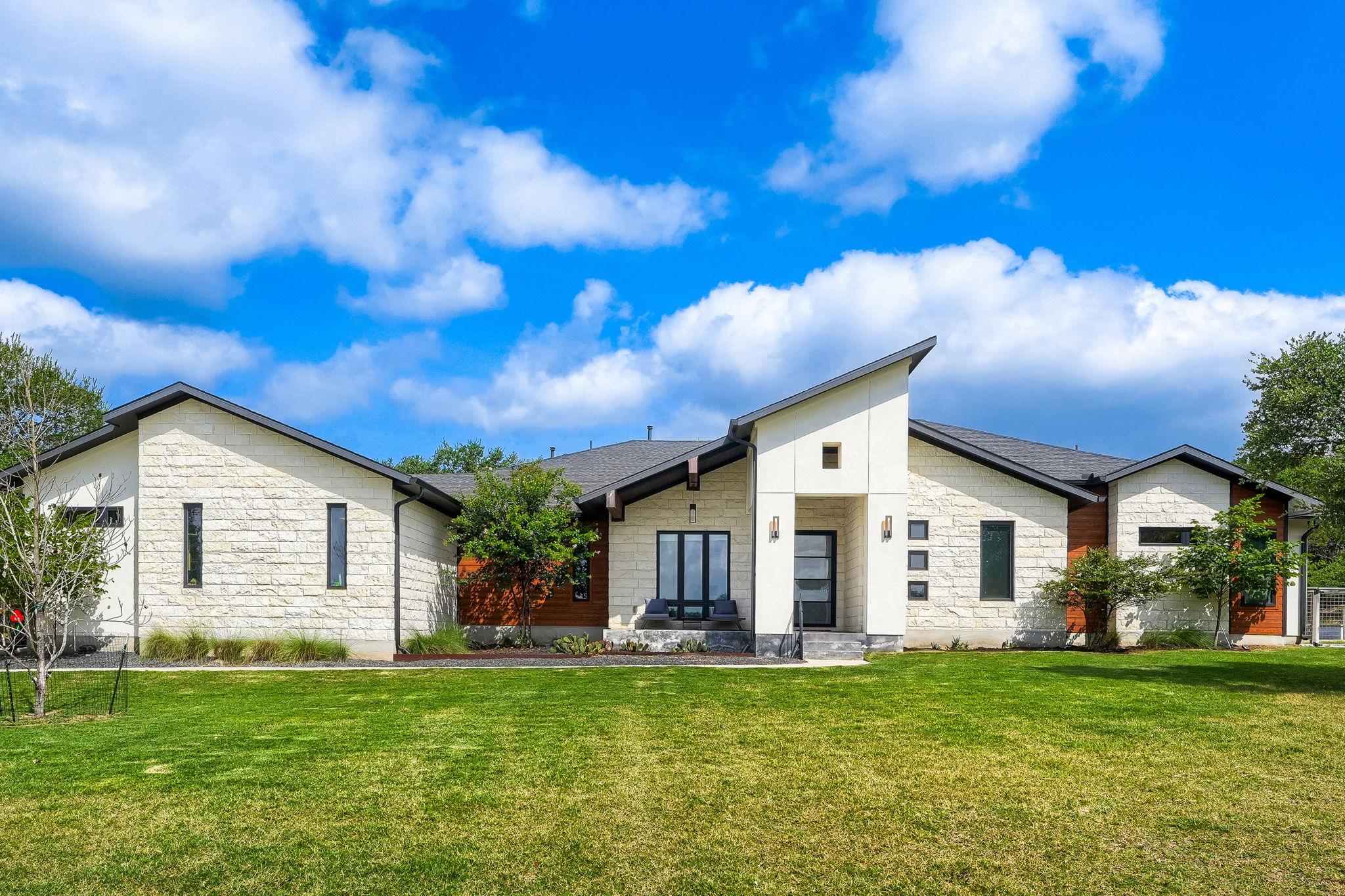 200 Quarter Horse, Driftwood, TX 78619 — photo 1