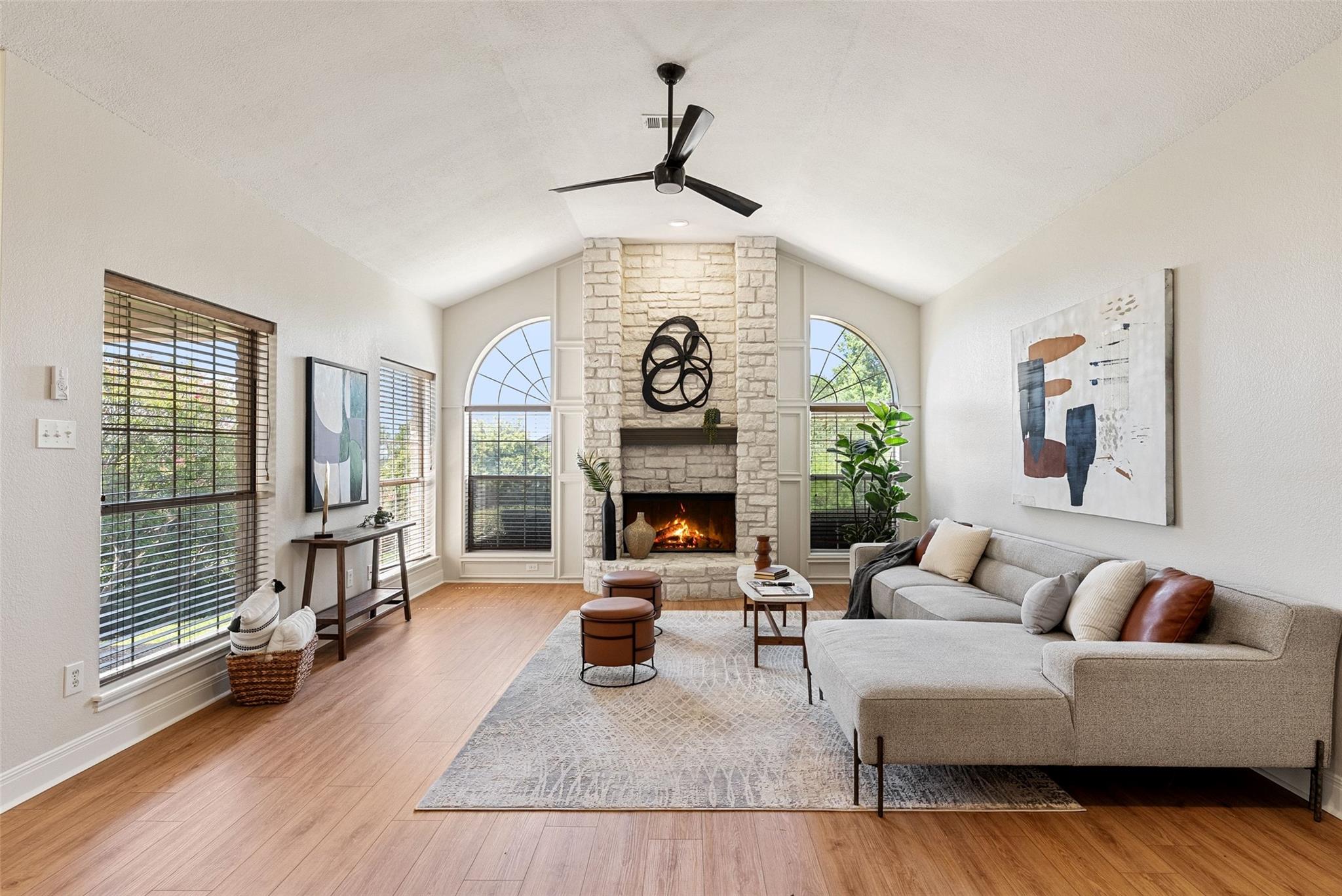 109 Schooner, Lakeway, TX 78738 — photo 1