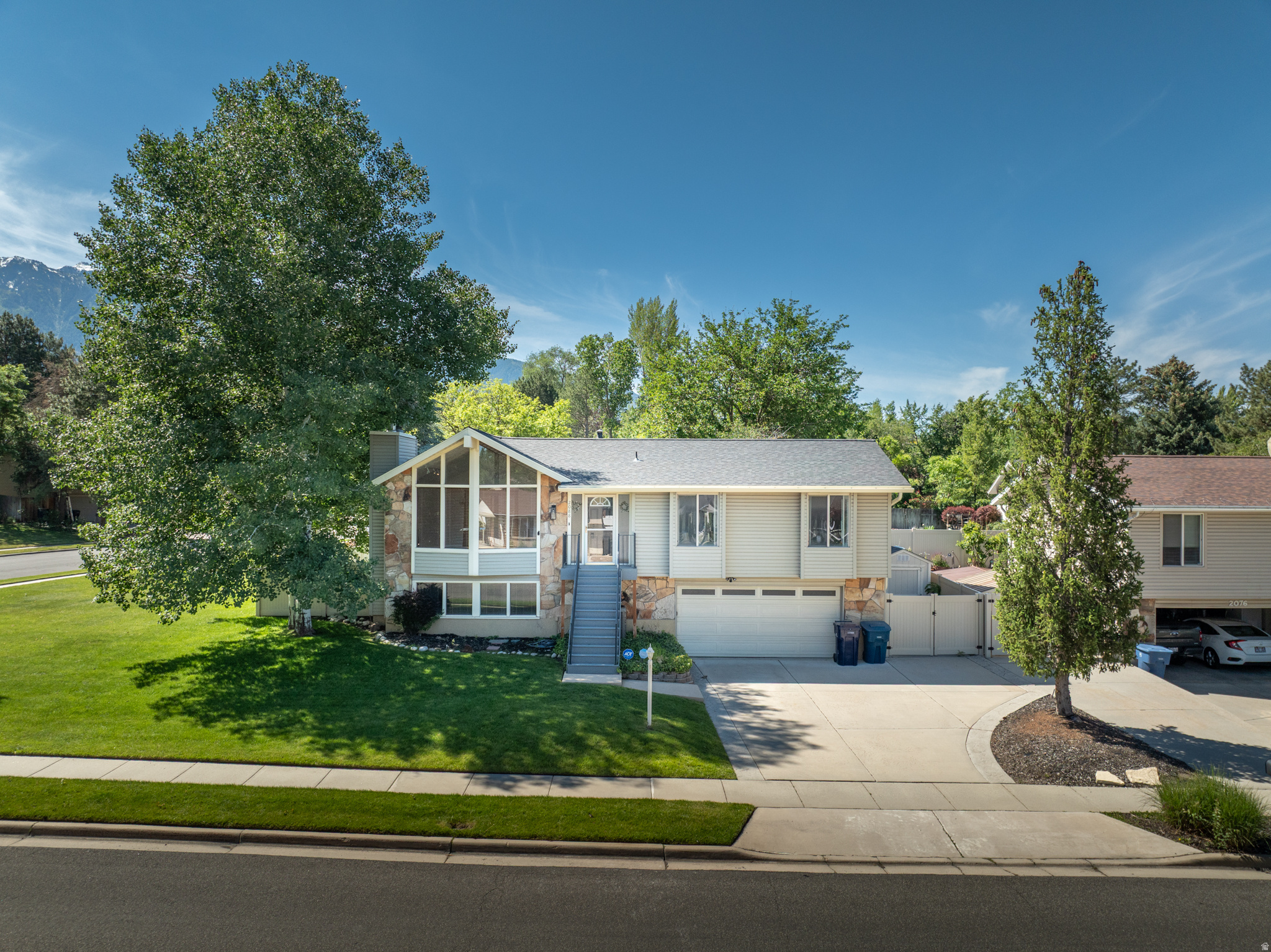 2088  FALCON WAY, Sandy, UT 84093 — photo 1