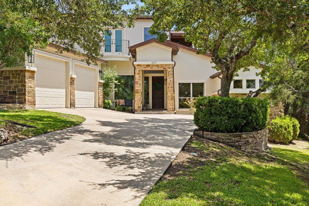 207 Spellbrook, Lakeway, TX 78734 — photo 1