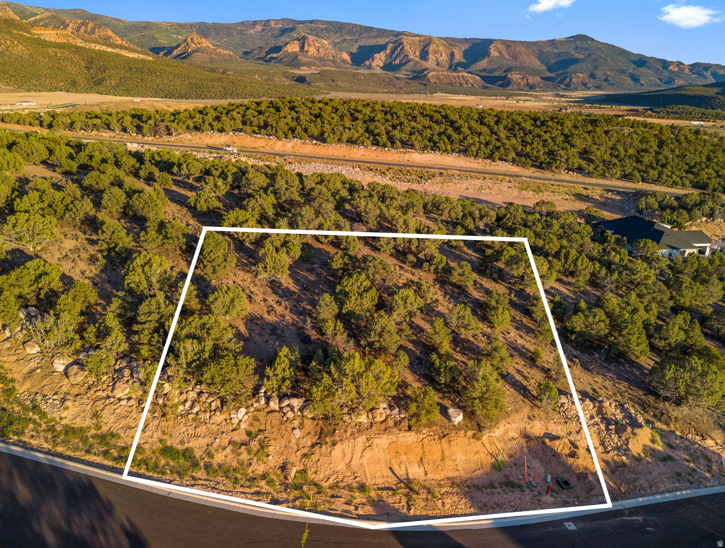 3219 W MOON CREST DR, Cedar City, UT 84720 — photo 1