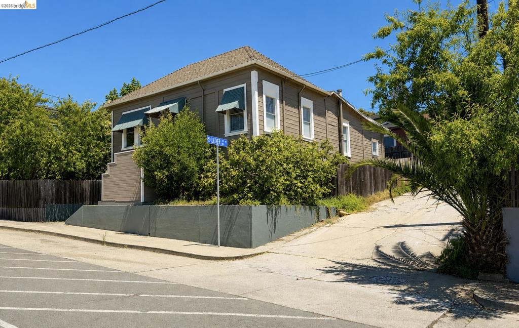 318 Butte St, Vallejo, CA 94590 — photo 1