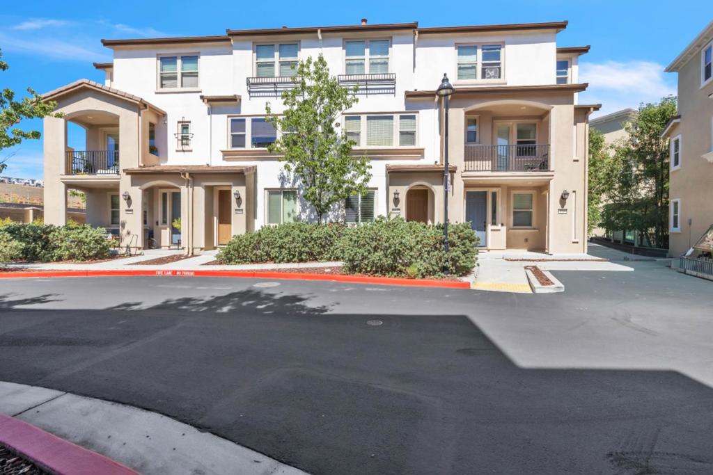 2757 Ferrara Circle, San Jose, CA 95111 — photo 1