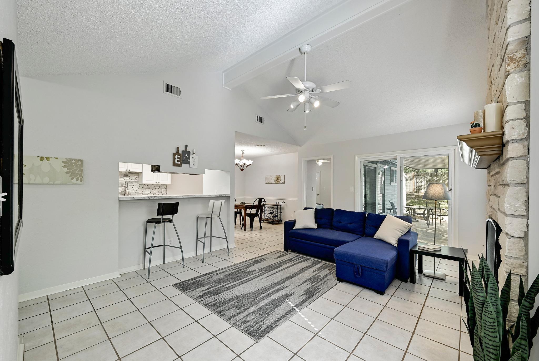 275 Mooring, Lakeway, TX 78734 — photo 1