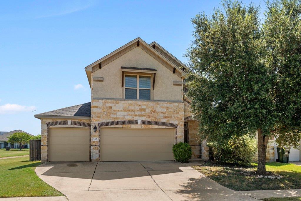 5325 Kara, Austin, TX 78744 — photo 1