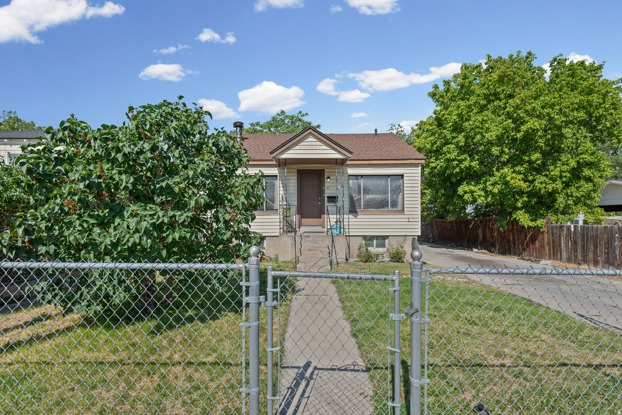 341 N 200 W, Tooele, UT 84074 — photo 1