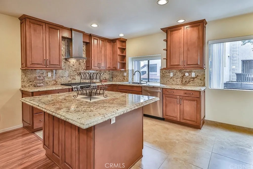 21931 Burbank 23, Woodland Hills, CA 91367 — photo 1