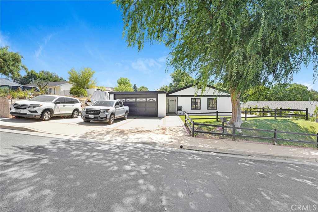 28038 Lakehurst, Canyon Country, CA 91351 — photo 1