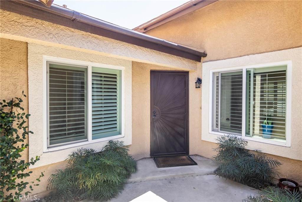 22914 Banyan Place 202, Saugus, CA 91390 — photo 1
