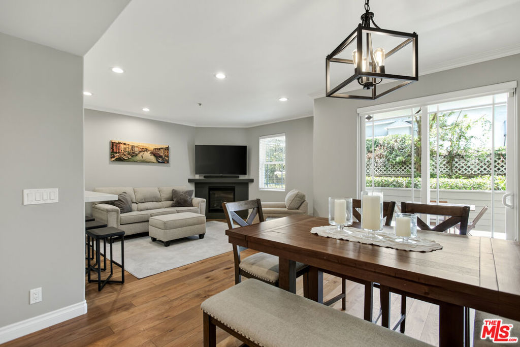 1426 N Laurel Avenue 110, West Hollywood, CA 90046 — photo 1
