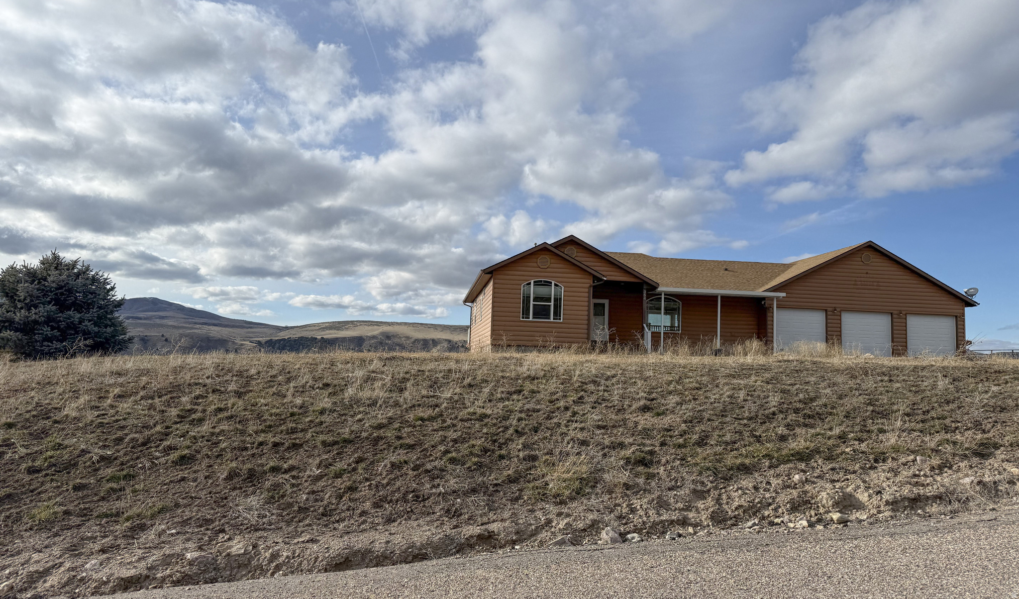 354 E LOWER ROCK RD, Inkom, ID 83245 — photo 1