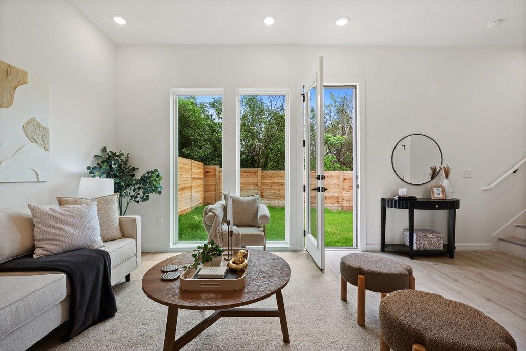 401 Bluff, Austin, TX 78745 — photo 1