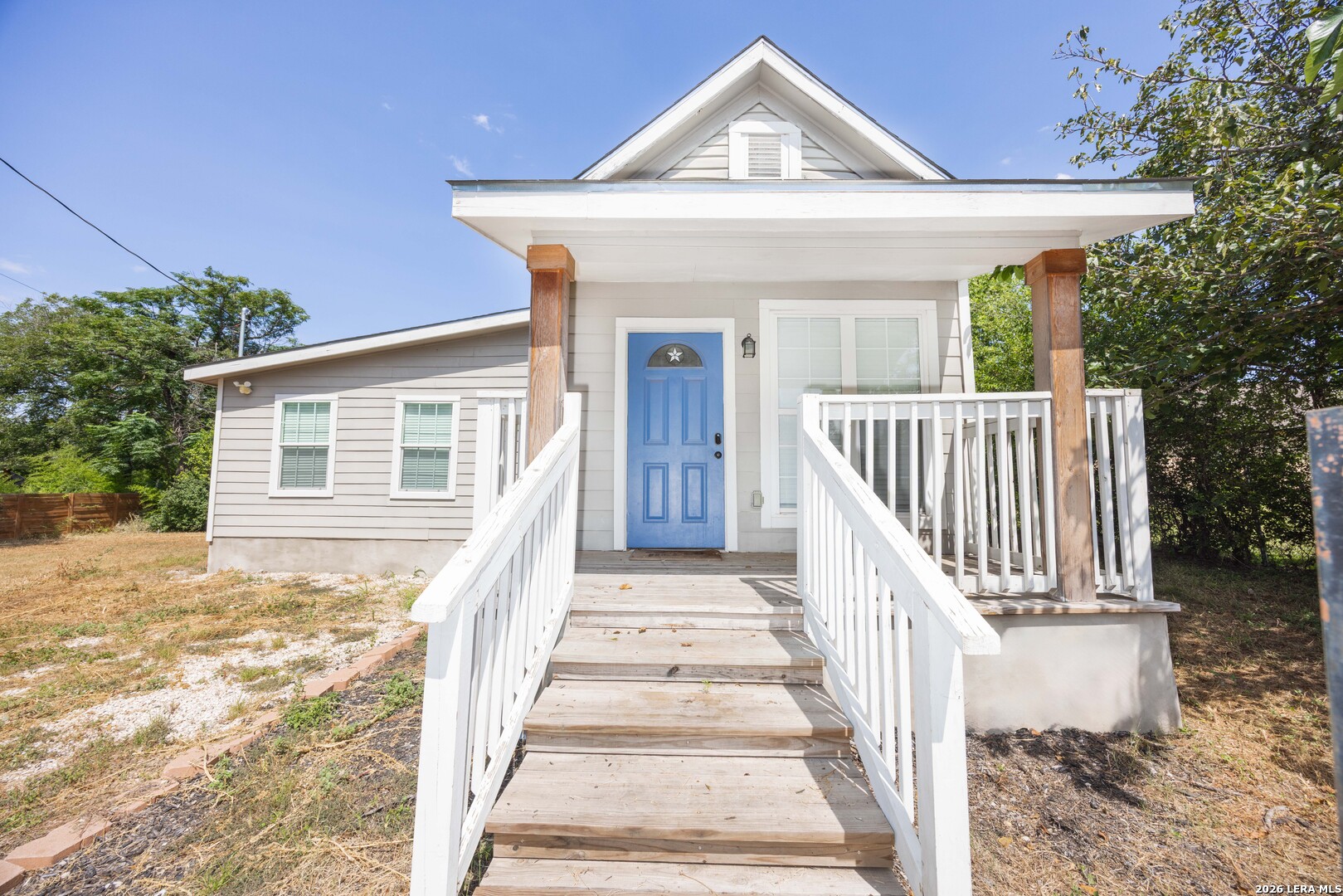 324 Bargas St, San Antonio, TX 78210 — photo 1