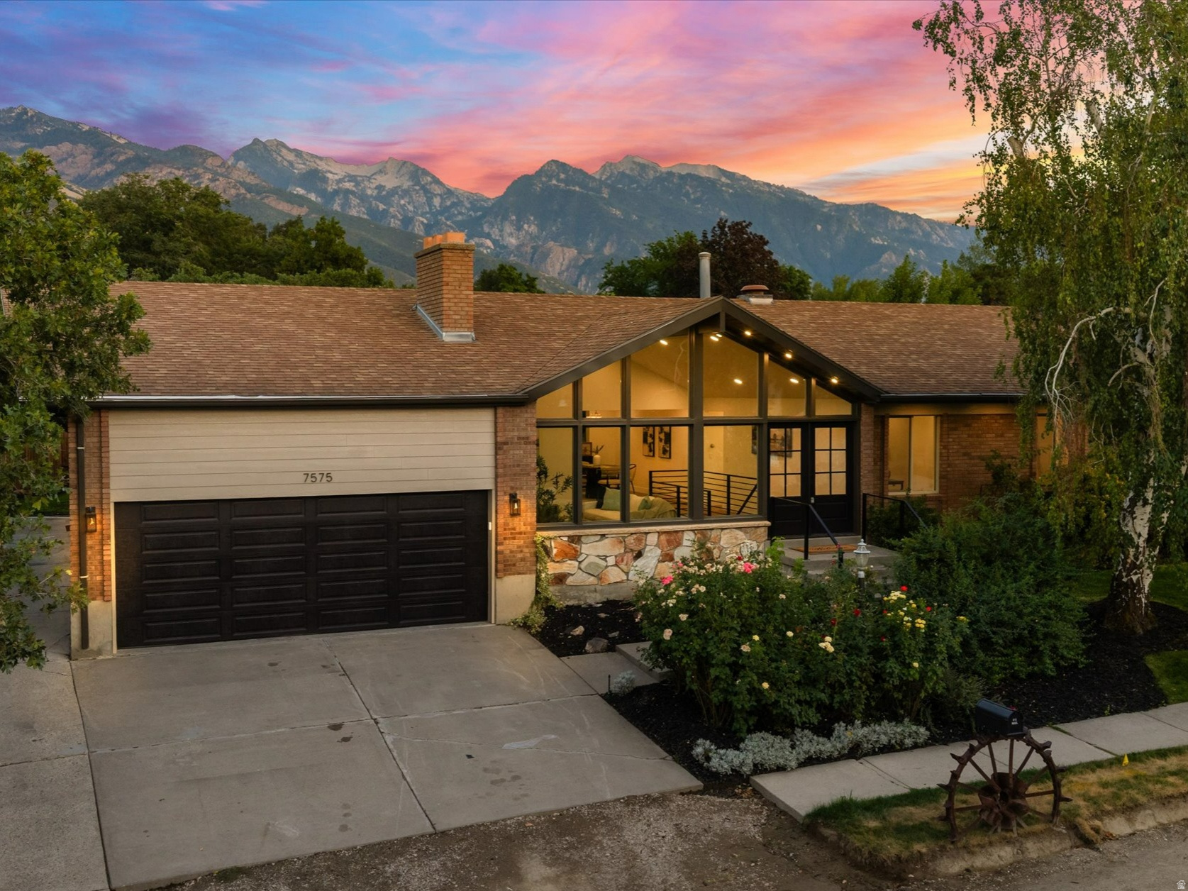 7575 S LAKE MARY DR, Cottonwood Heights, UT 84121 — photo 1