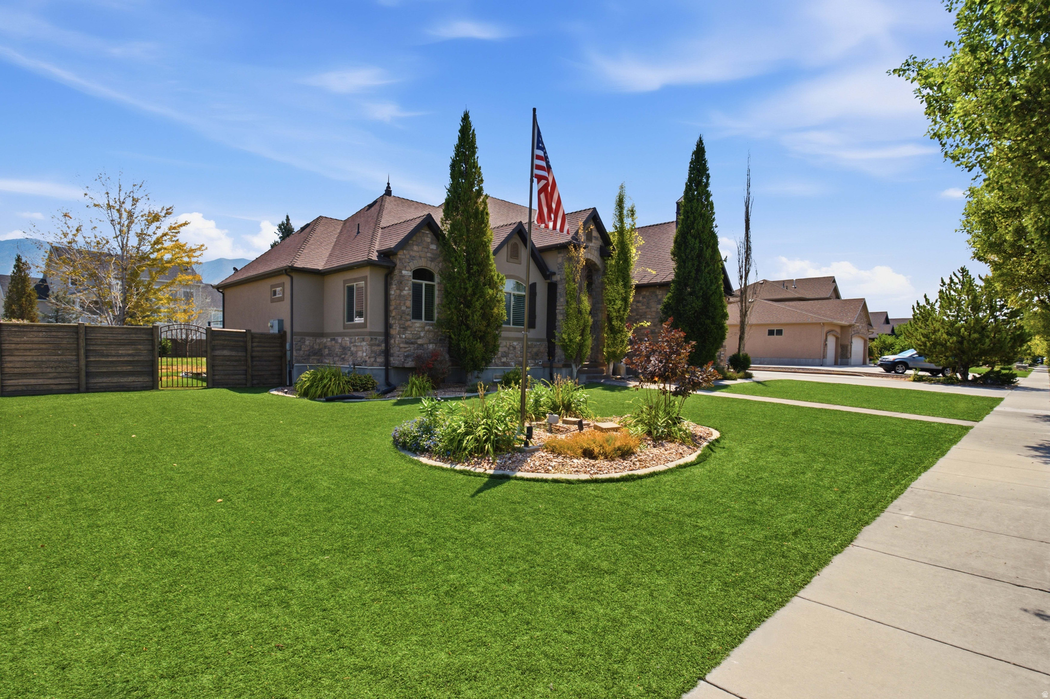 5352 N HORSESHOE DR, Stansbury Park, UT 84074 — photo 1