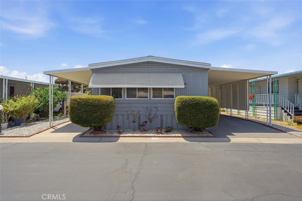 1065 W Lomita Blvd 14