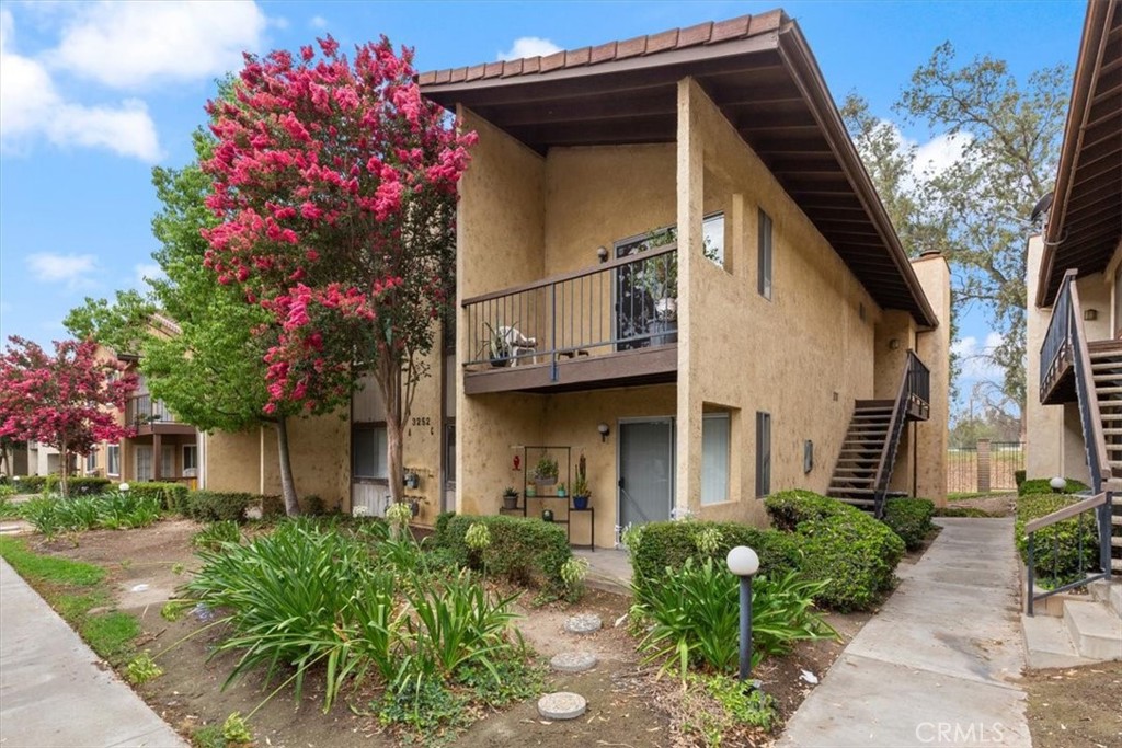 3252 Little Mountain D, San Bernardino, CA 92405 — photo 1