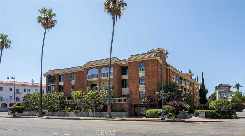 4444 Wilshire 102, Los Angeles, CA 90010 — photo 1