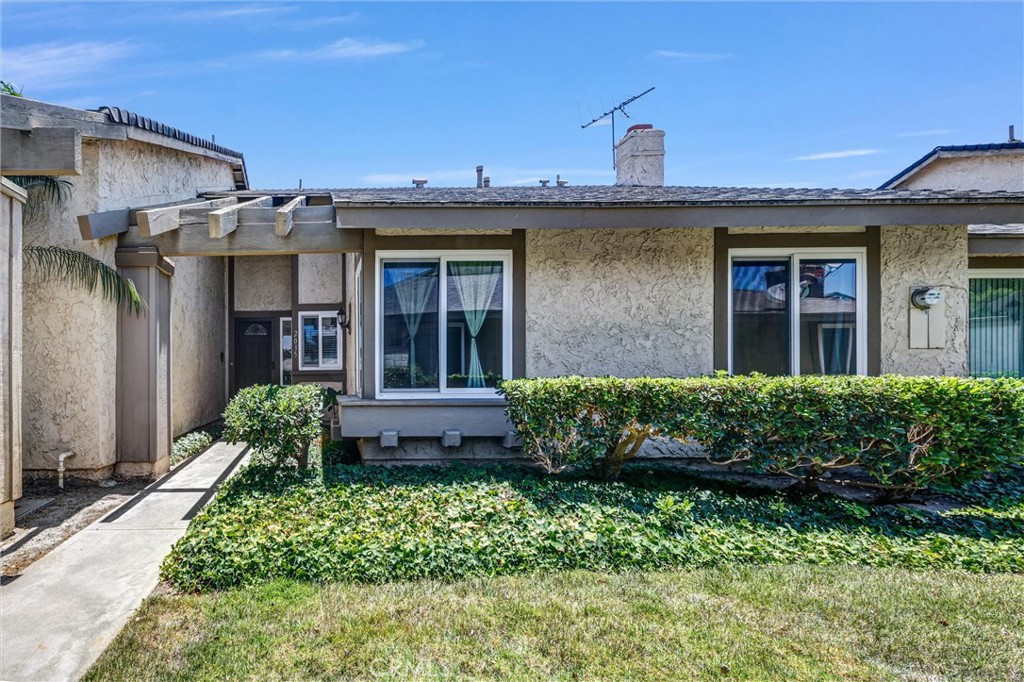 2035 E Blackwood, Anaheim, CA 92806 — photo 1