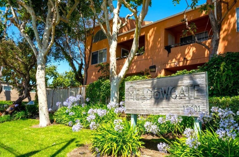 12601 Van Nuys 241, Pacoima, CA 91331 — photo 1