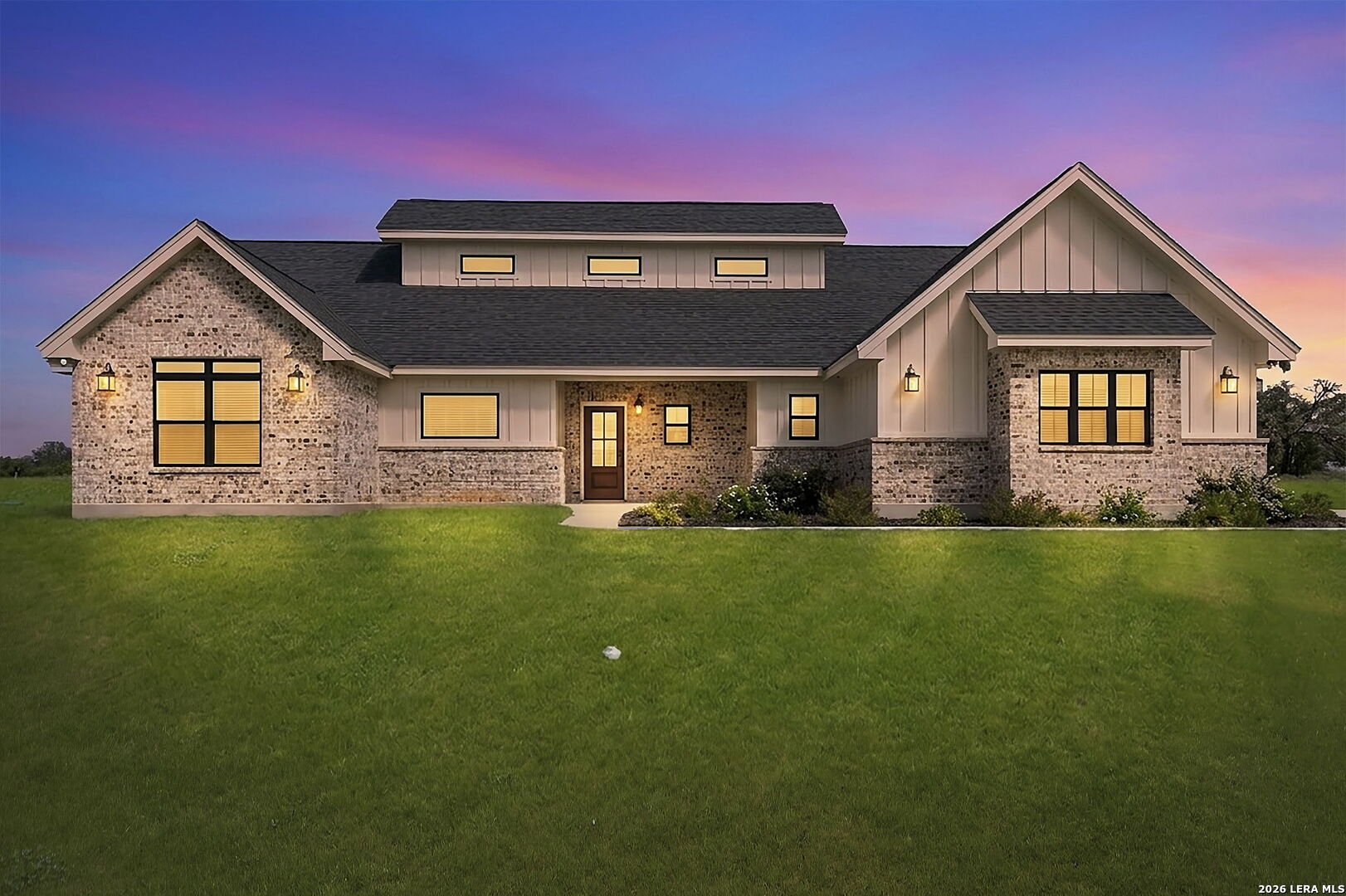 156 FIREWHEEL LOOP, Floresville, TX 78114 — photo 1