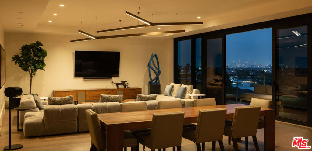 8420 Sunset Boulevard 602, West Hollywood, CA 90069 — photo 1