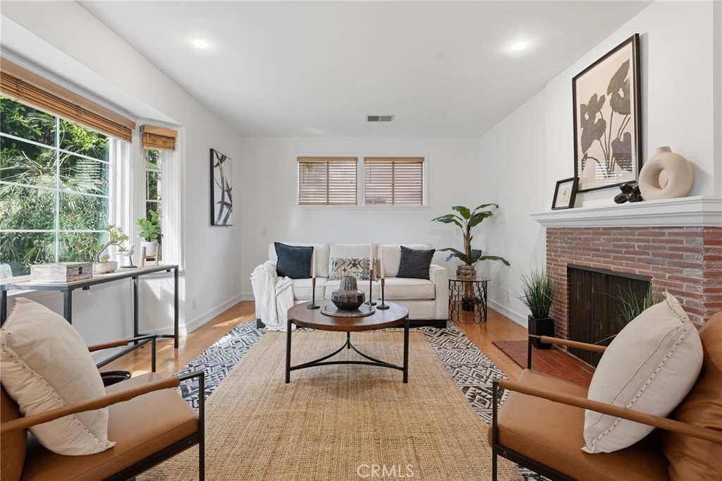 14335 Magnolia, Sherman Oaks, CA 91423 — photo 1